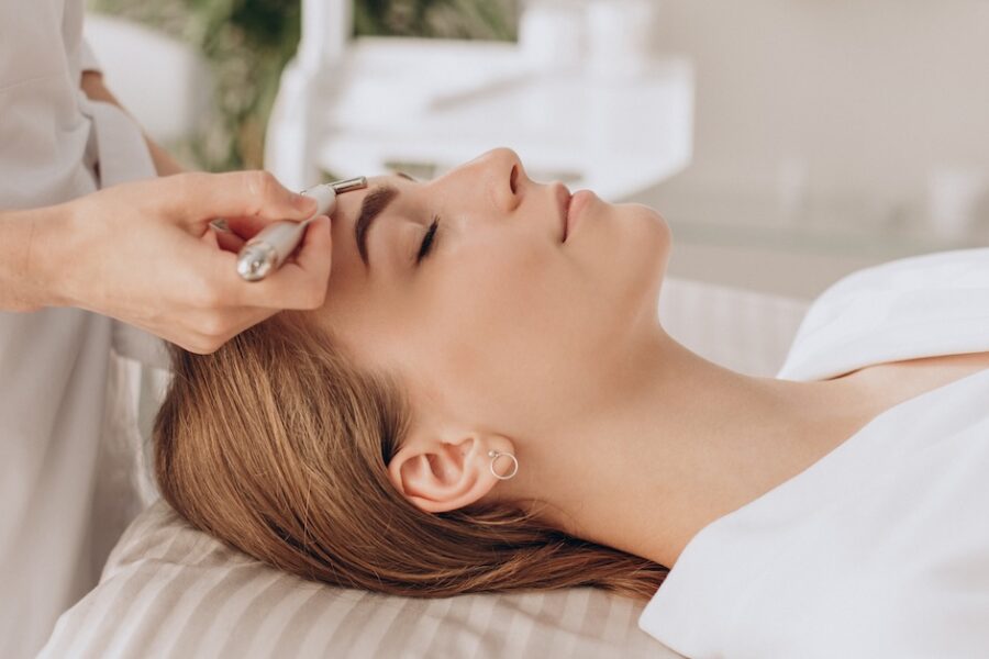 lash lift a laminácia obočia