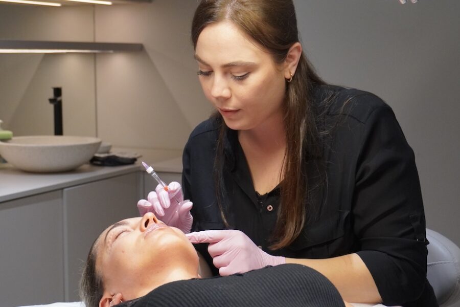 Jalupro Young Eye v Elf Beauty