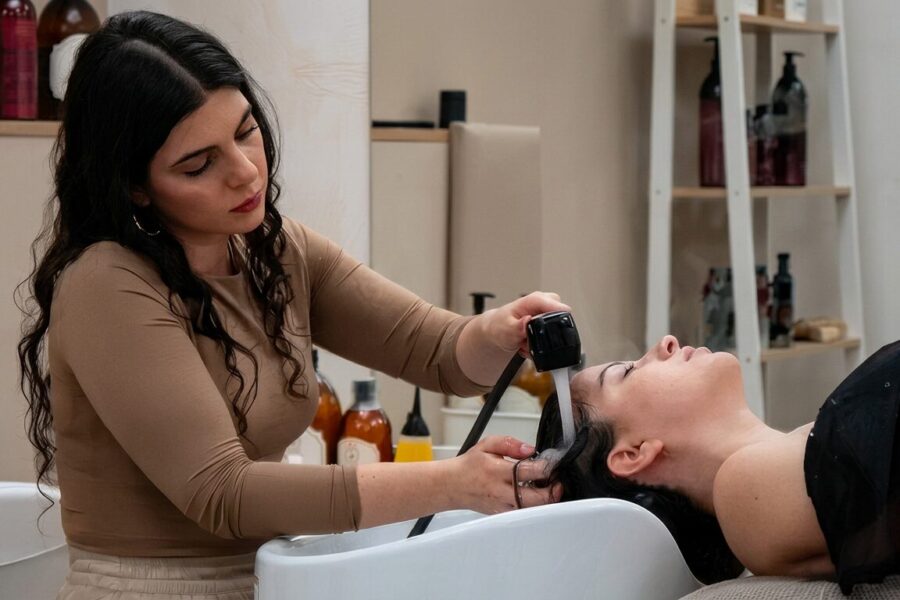 Head Spa v Elf Beauty